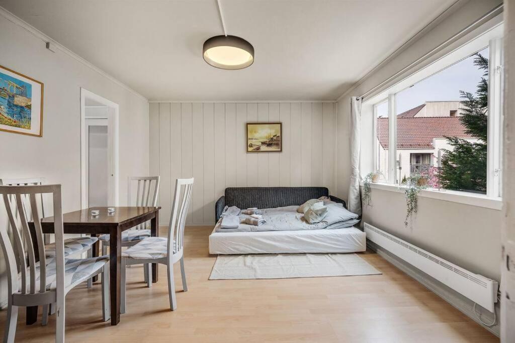 Dinbnb Homes I 4-Bedroom Historical House In Romantic Surroundings ベルゲン エクステリア 写真
